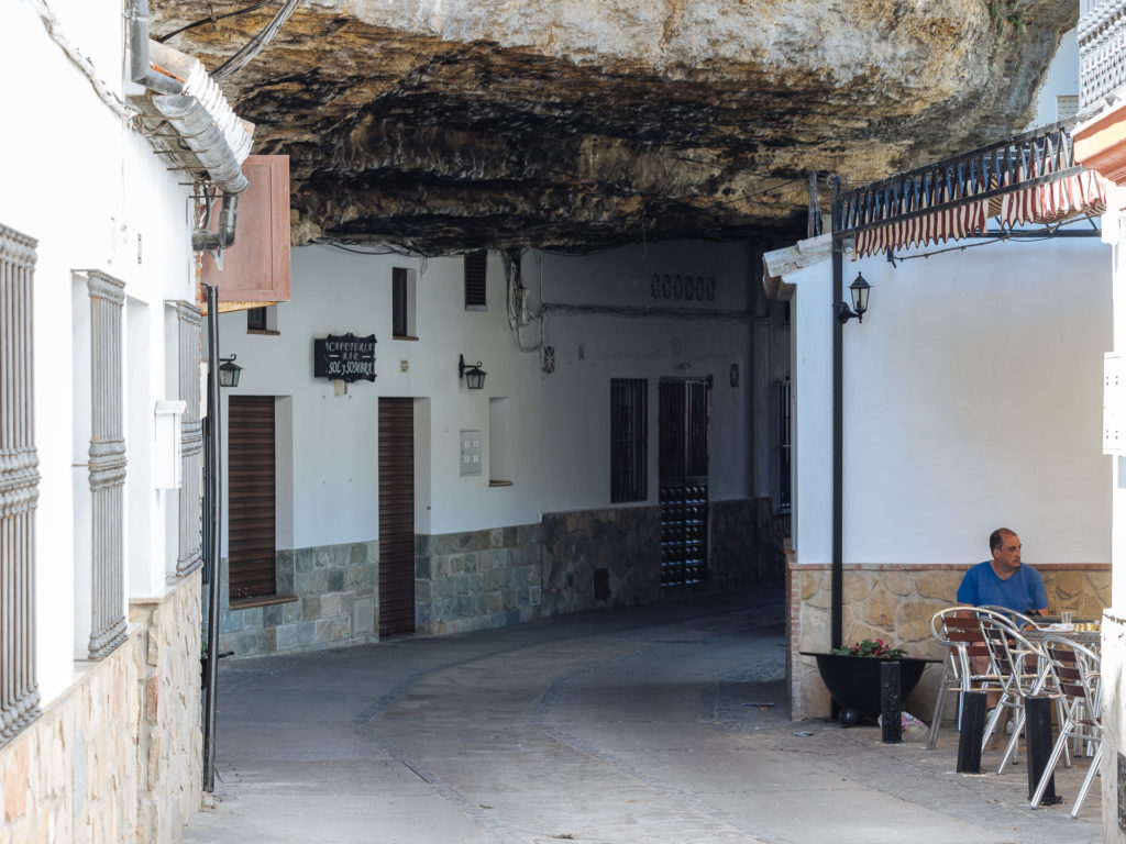Terrasse dans la Calle Cuevas del Sombra, Setenil de las Bodegas